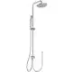 Duschsystem von Ideal Standard mit Kopf- und Handbrause, verchromter Oberfläche und flexibler Schlauchverbindung. Die Armatur ist wandmontiert.